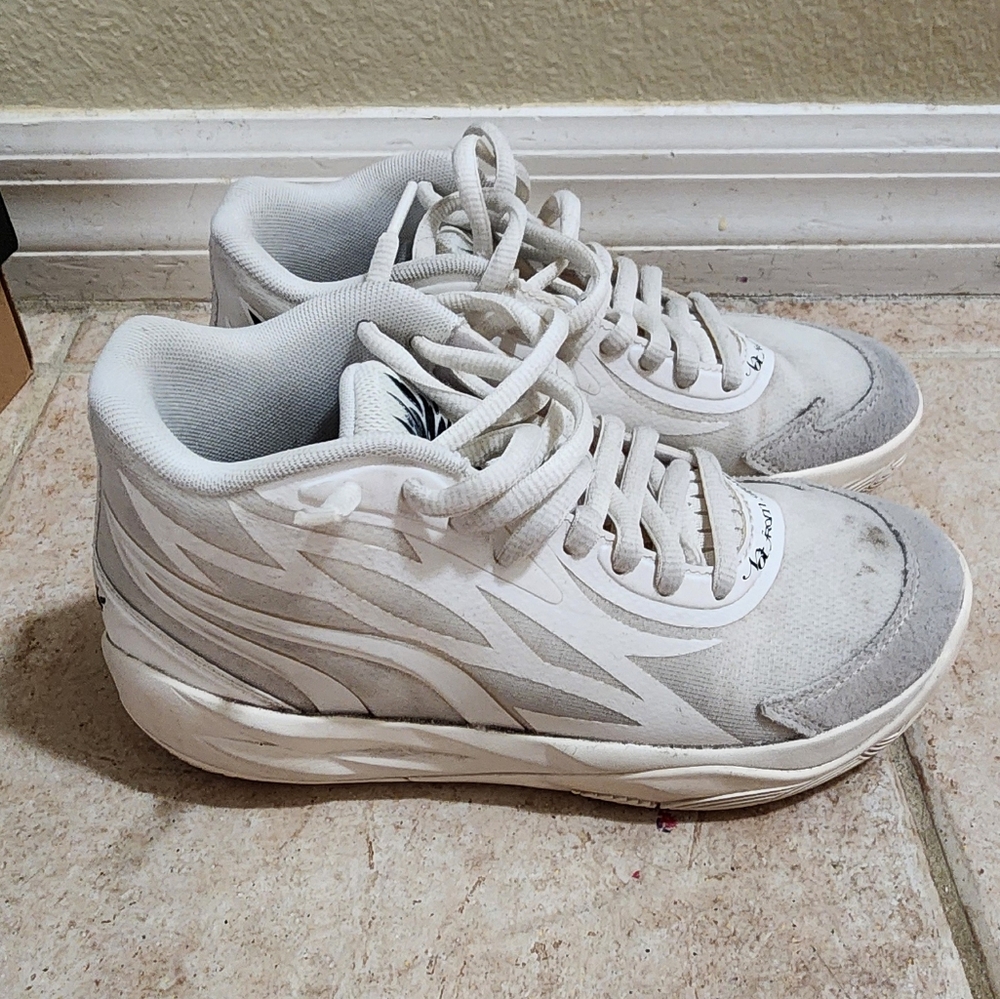 White Puma MB.02 Whispers